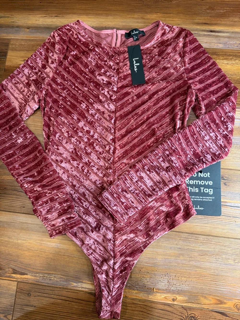 Lulu's Rose-Mauve Velvet Bodysuit NWT Long Sleeve Stretch Fitted Going Out Top